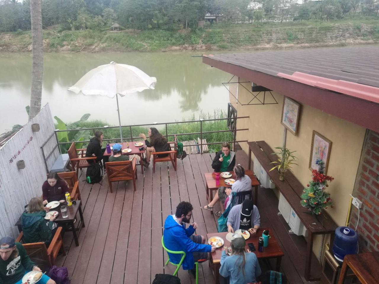 Mao Phasok Riverside Guesthouse Luang Prabang Dış mekan fotoğraf