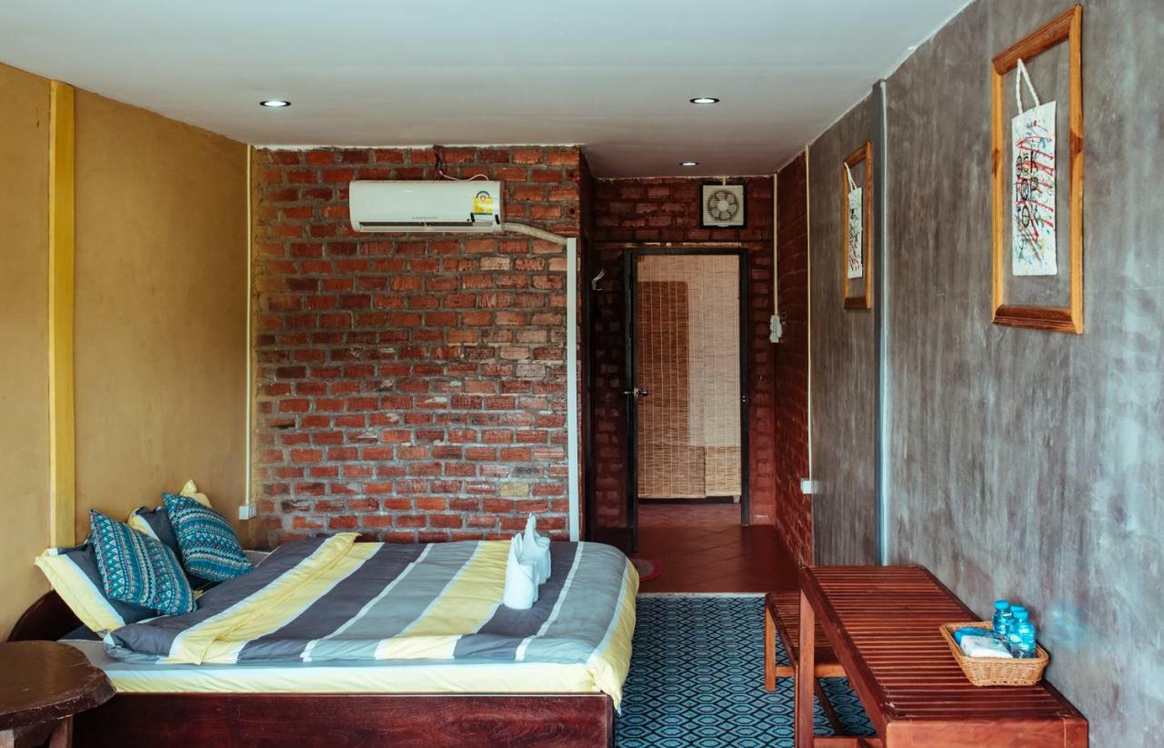 Mao Phasok Riverside Guesthouse Luang Prabang Dış mekan fotoğraf