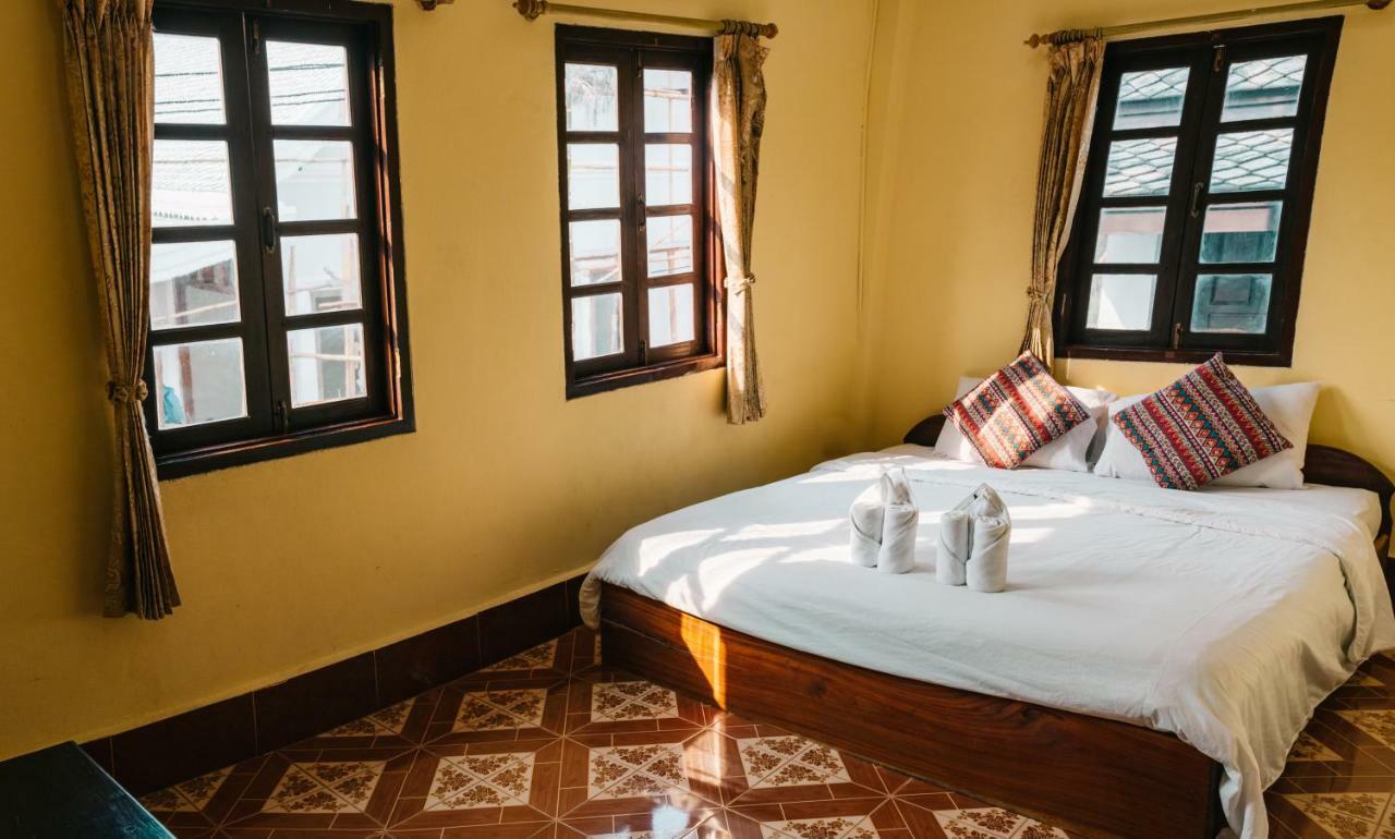 Mao Phasok Riverside Guesthouse Luang Prabang Dış mekan fotoğraf