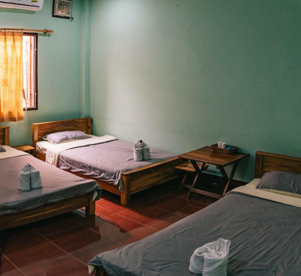 Mao Phasok Riverside Guesthouse Luang Prabang Dış mekan fotoğraf