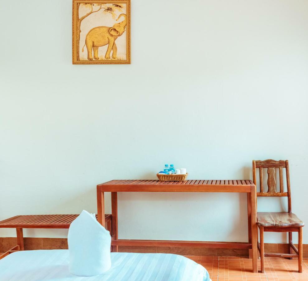 Mao Phasok Riverside Guesthouse Luang Prabang Dış mekan fotoğraf