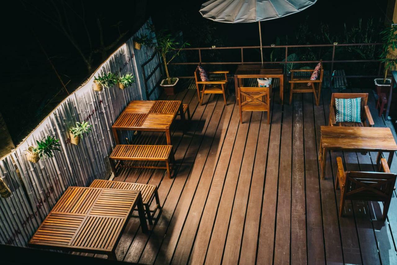 Mao Phasok Riverside Guesthouse Luang Prabang Dış mekan fotoğraf
